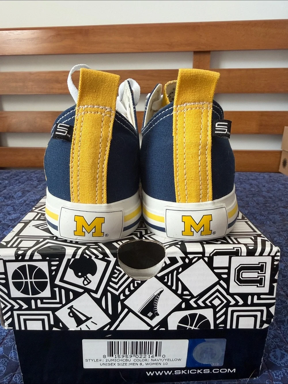 University of Michigan U of M Block M Wolverines Sneakers Women’s 10 or Men’s 8